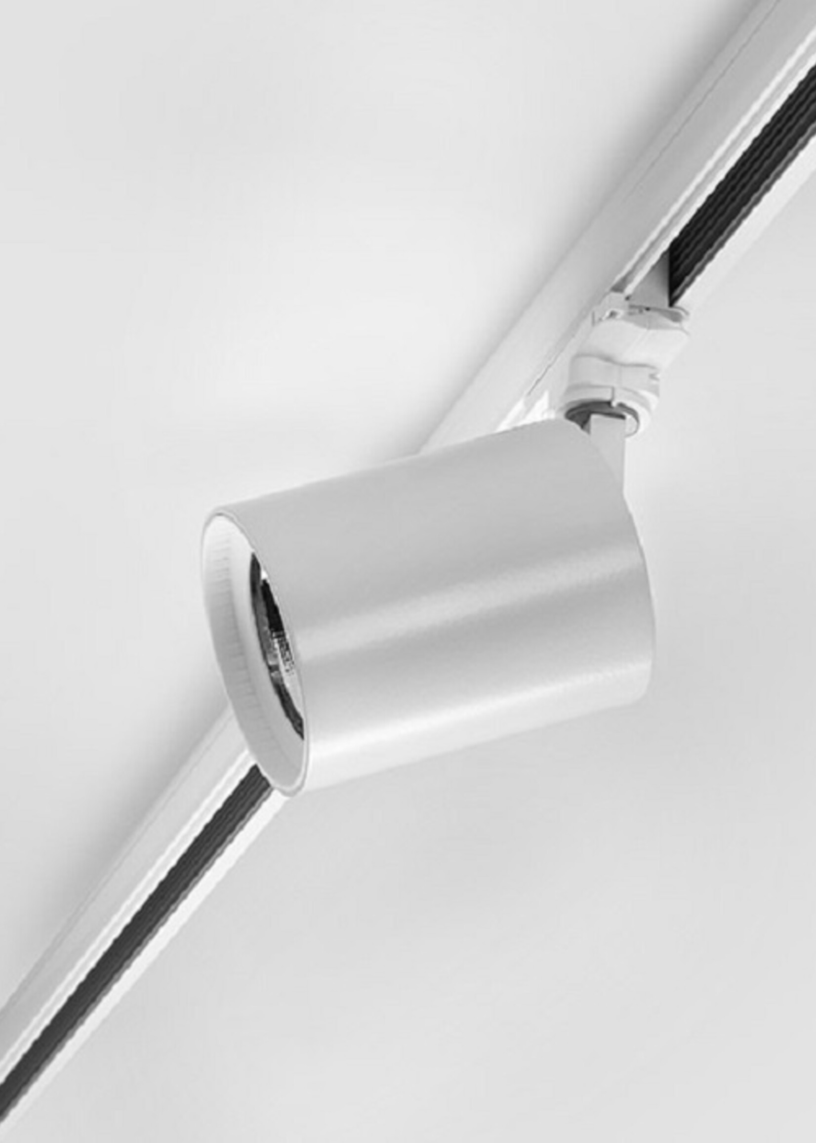 Quattrobi Sam Line Voltage