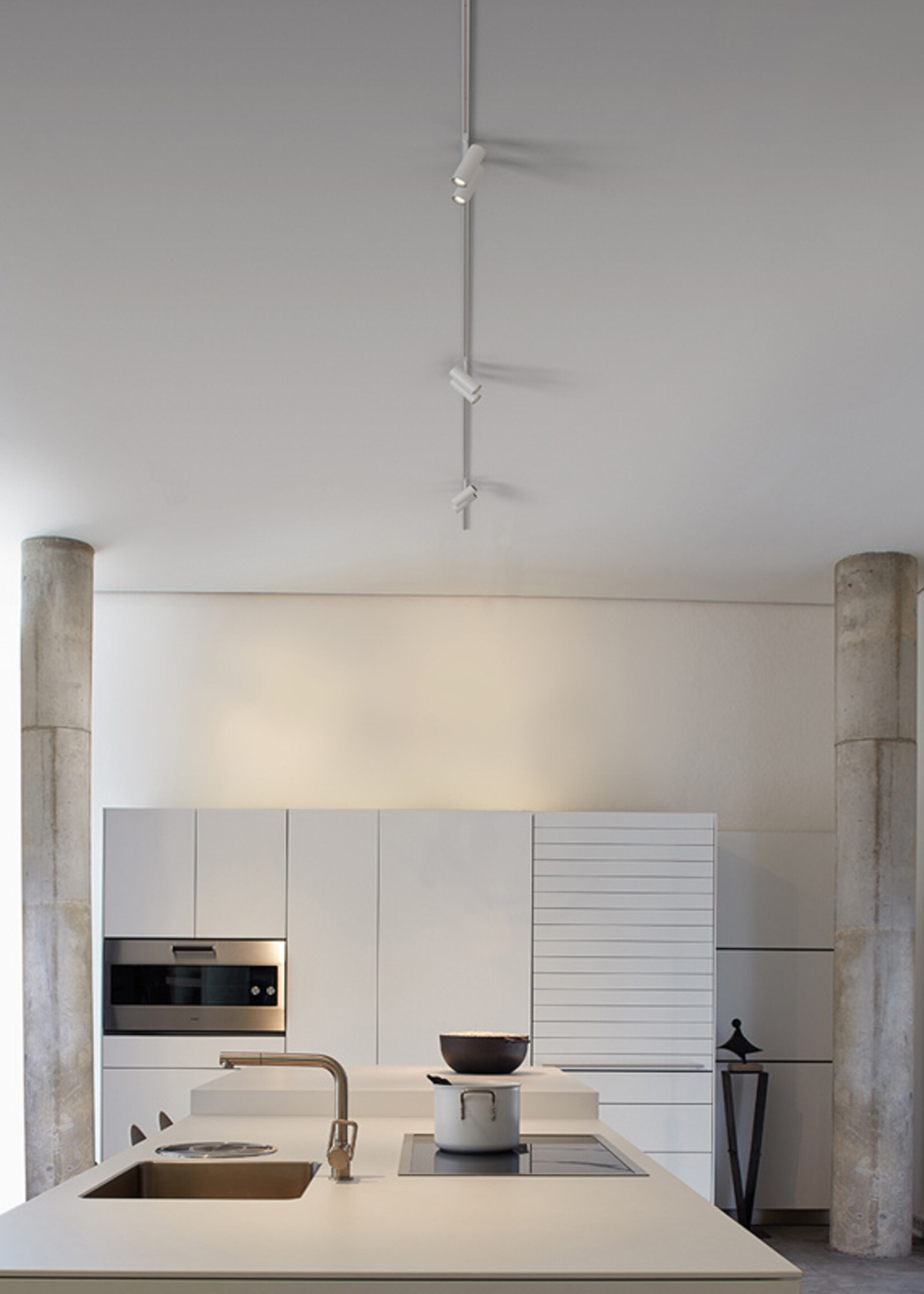 FLOS Zero Track