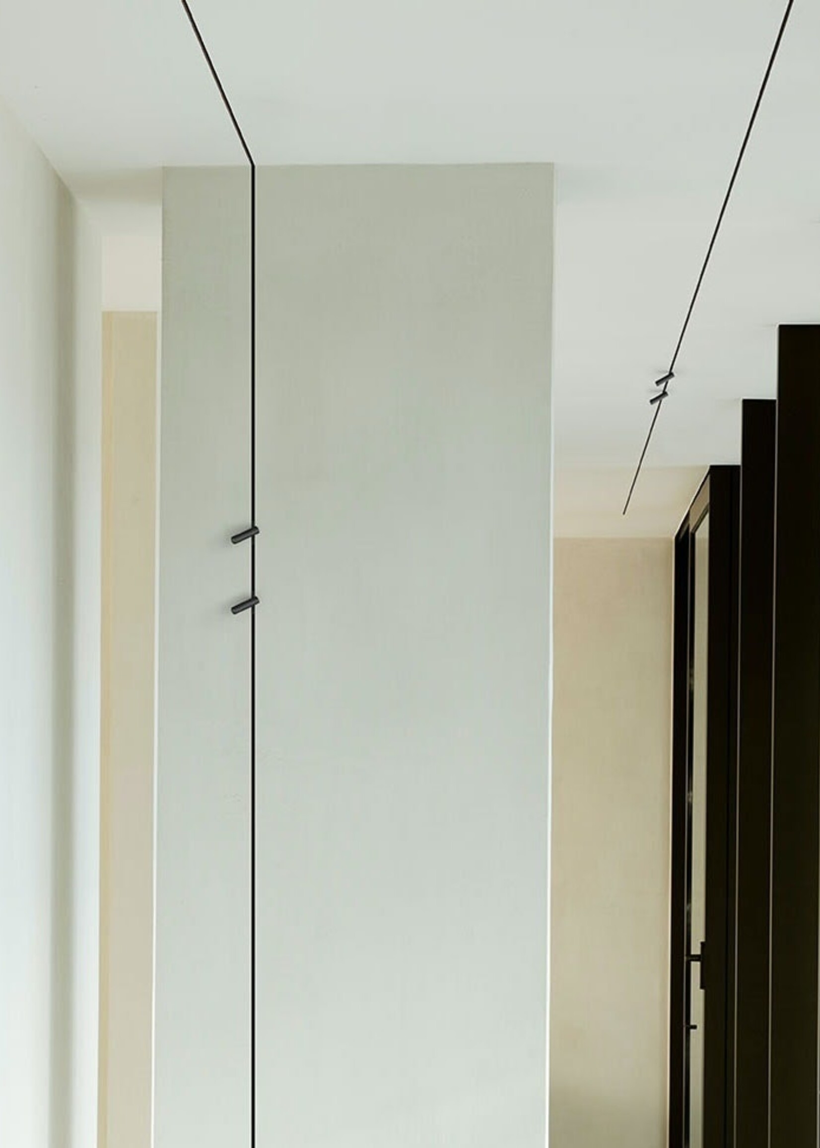 FLOS Micro Running Magnet