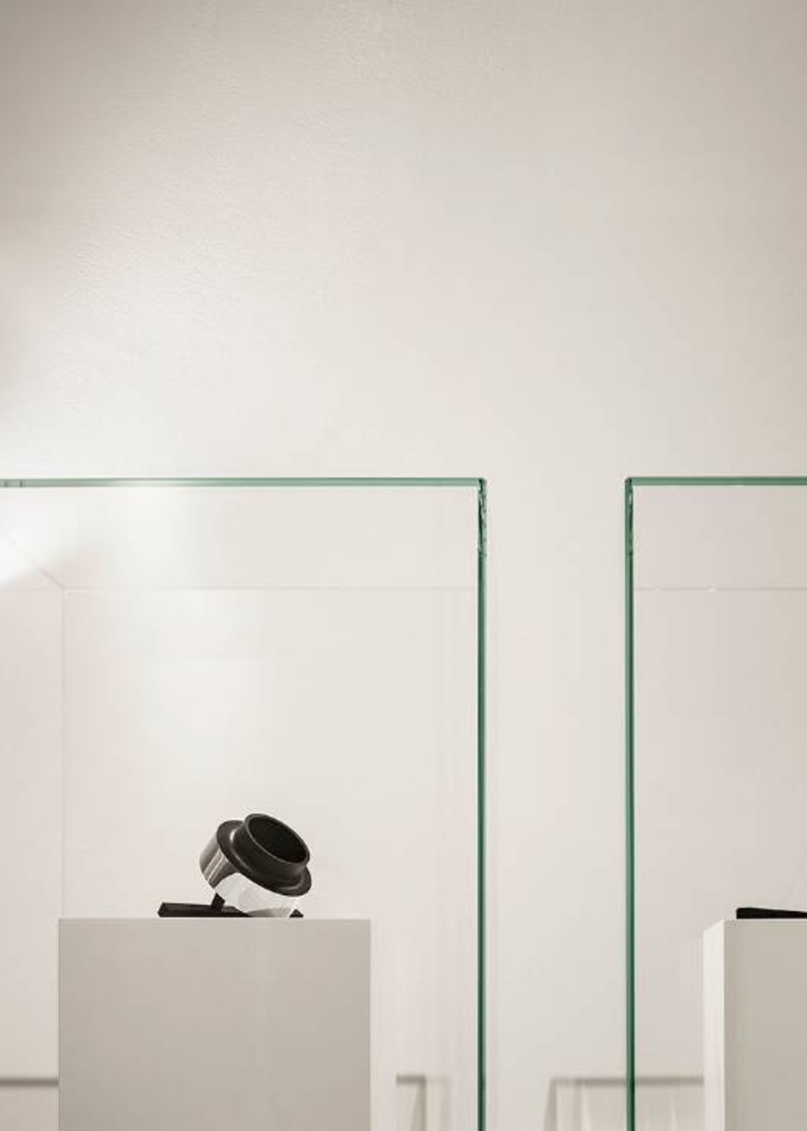 FLOS Tracking Magnet 2.0 Recessed Profile