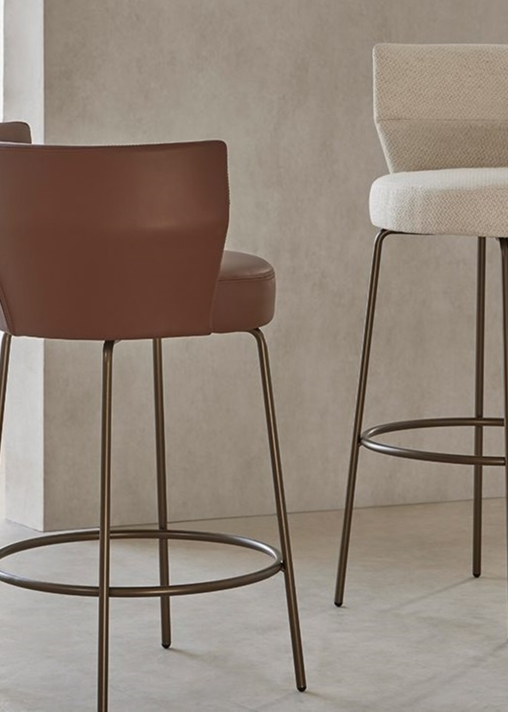 Punt Sena Stool