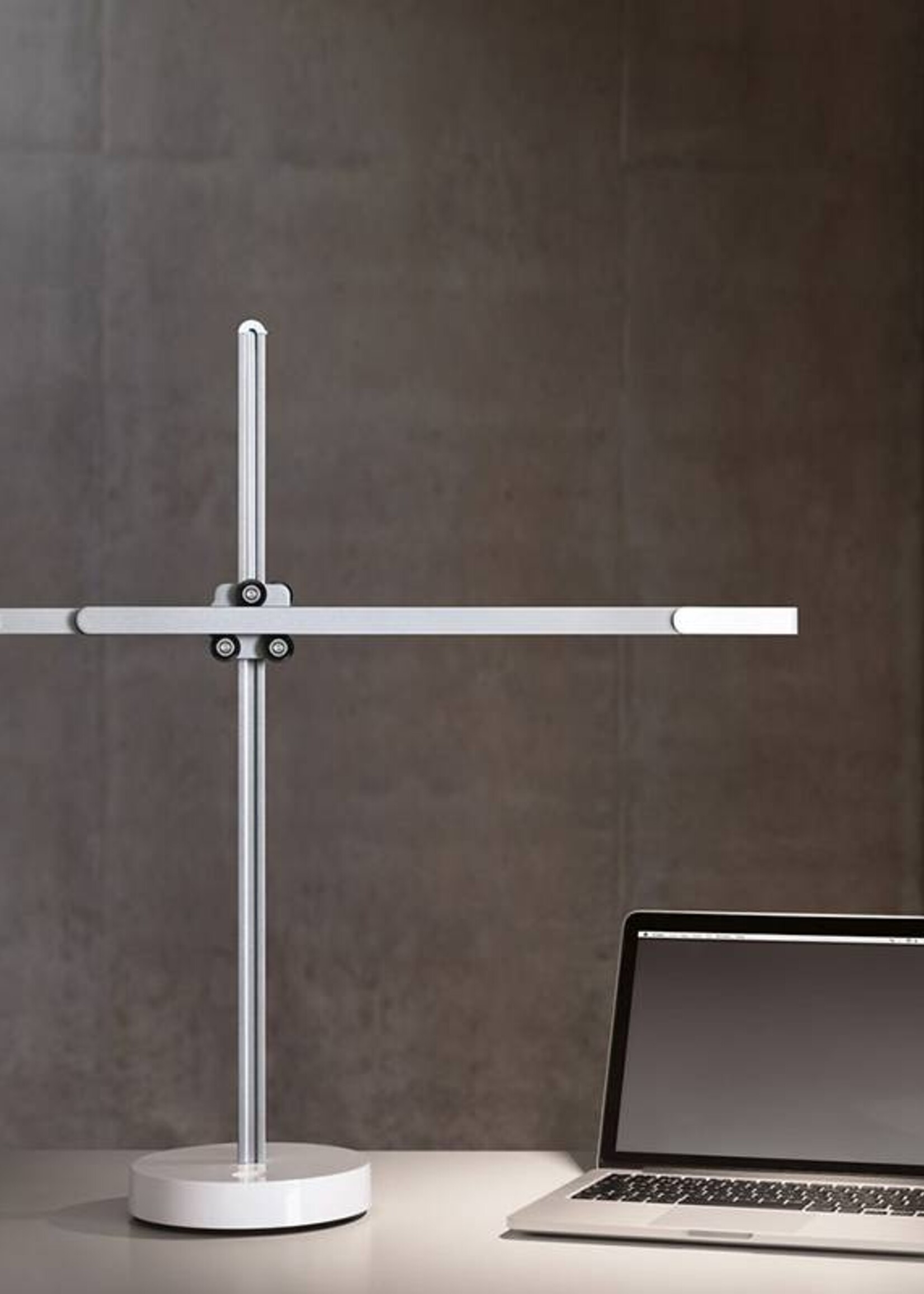 Dyson CSYS Task Light