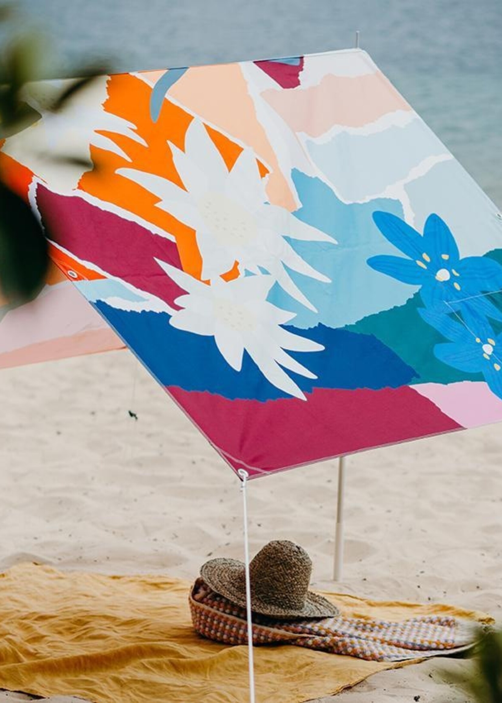 Basil Bangs Beach Tent