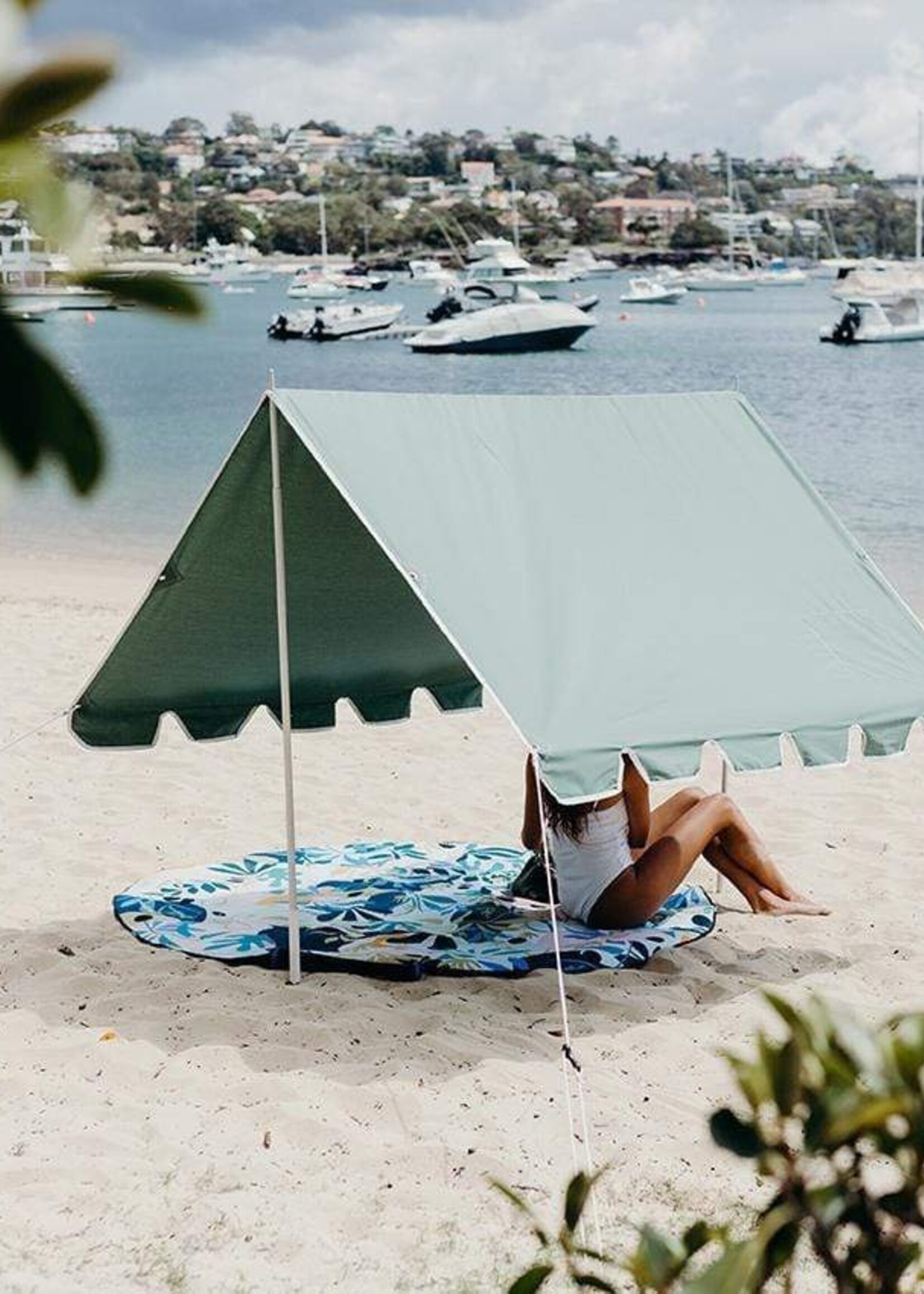 Basil Bangs Beach Tent