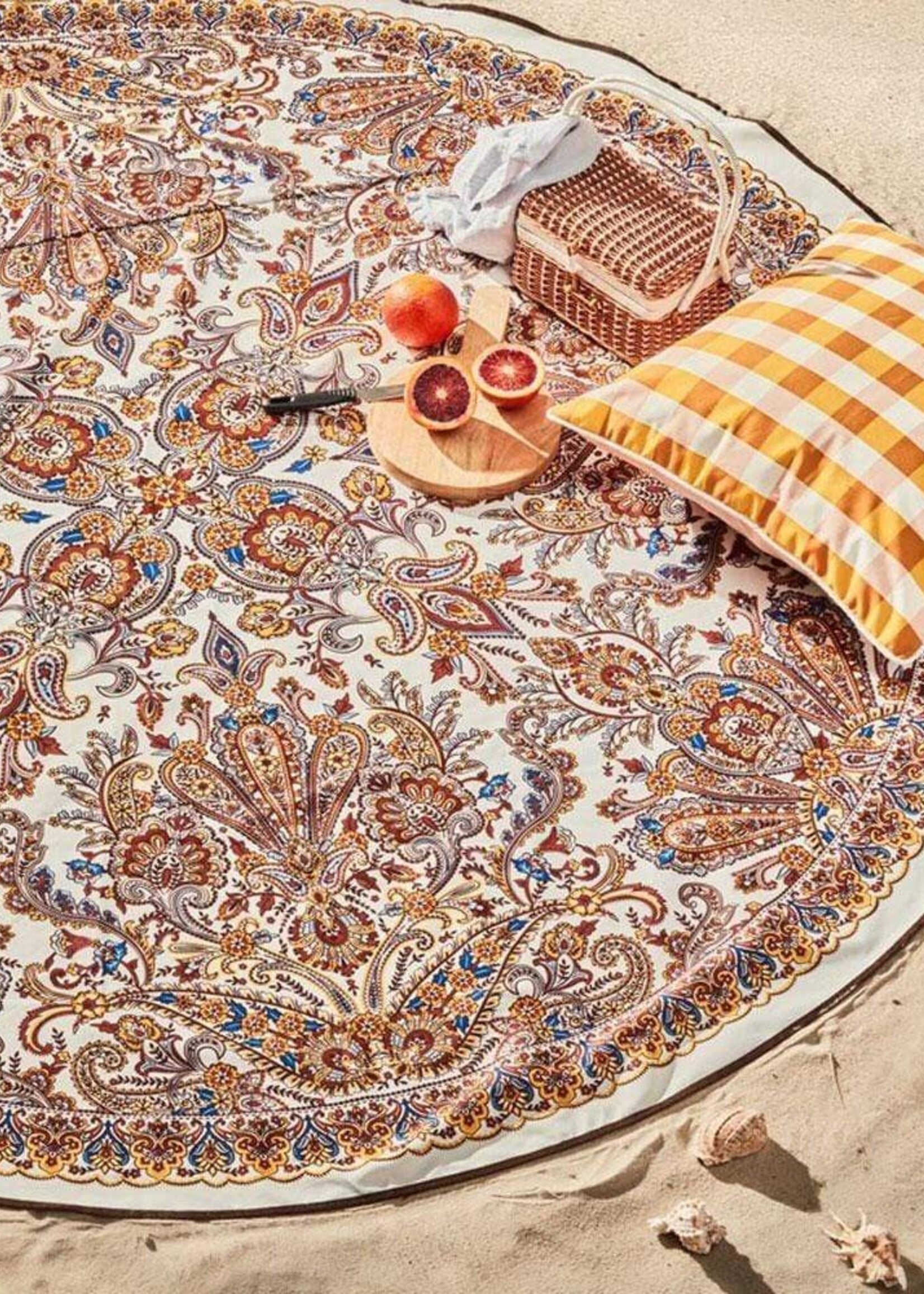 Basil Bangs Love Rugs