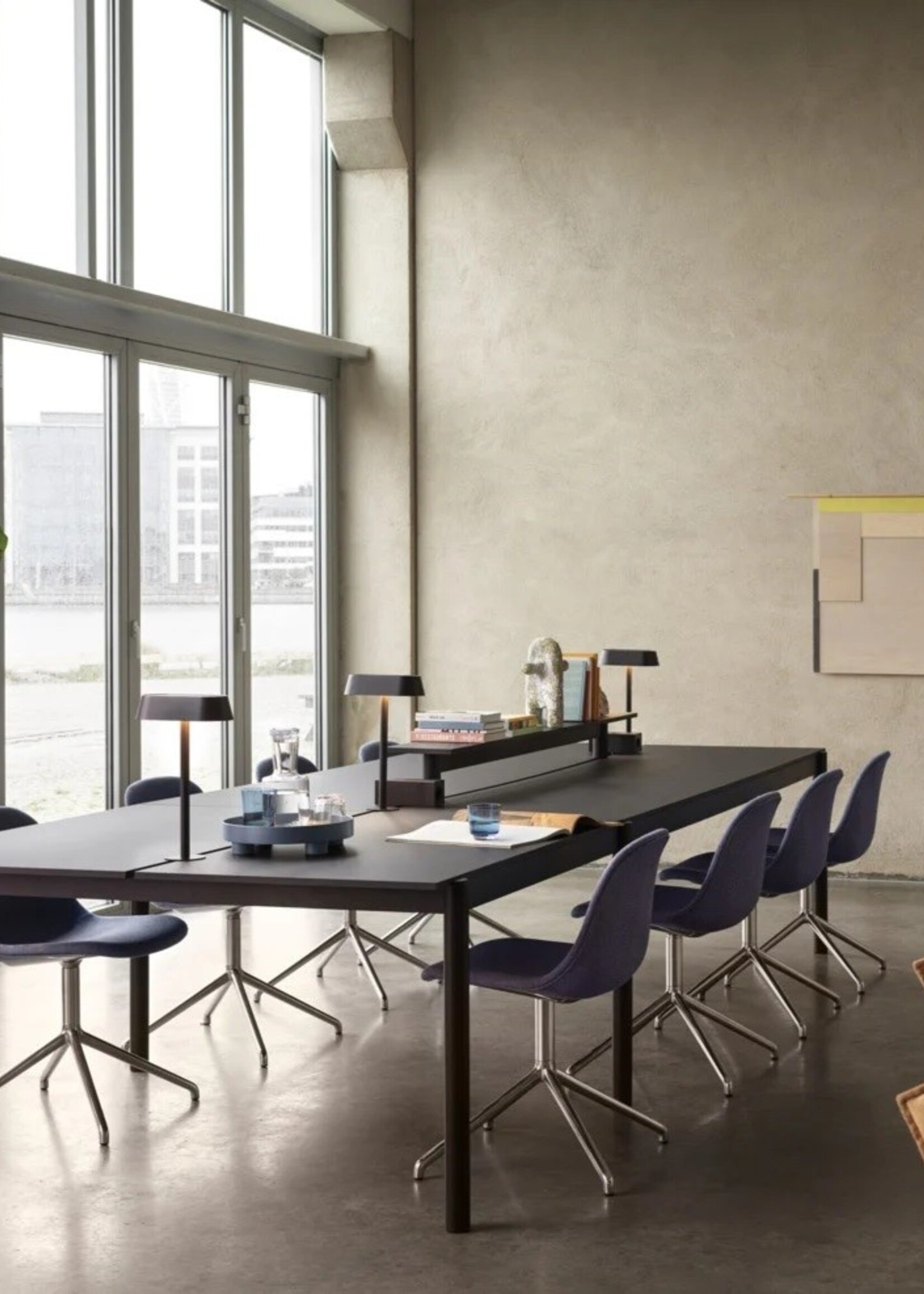 Muuto Linear Mounted Lamp