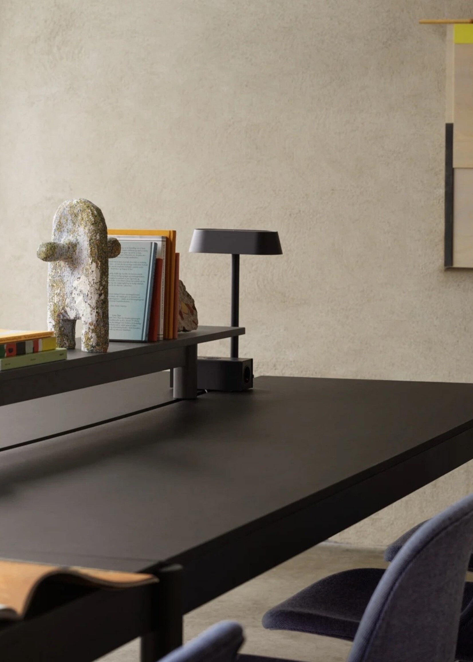 Muuto Linear Mounted Lamp