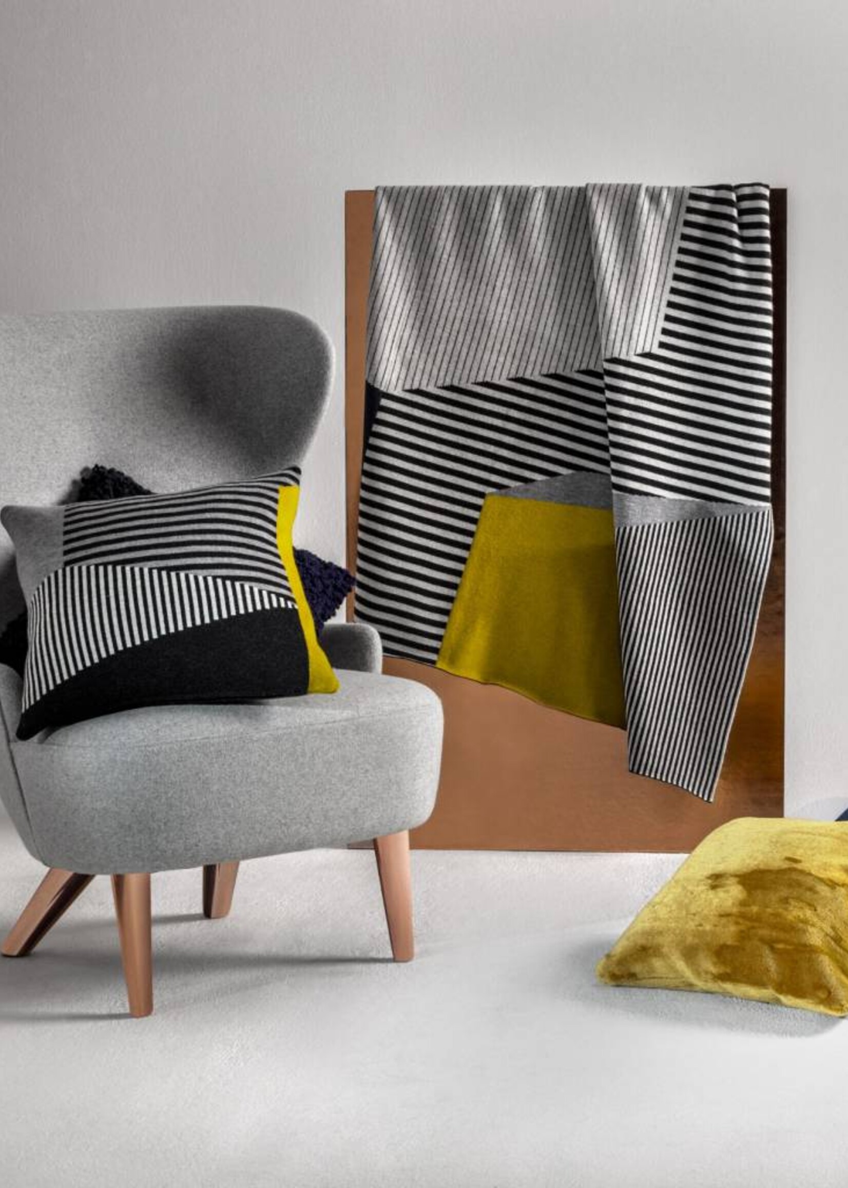Tom Dixon Mobilier Line Throw