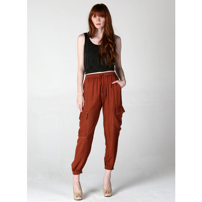 Angie Pant w/Side Pocket & Elastic Ankle Cuff (25R36)