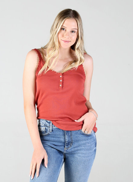 Angie Slubby V-Neck Lace Hem Tank (X2N56)