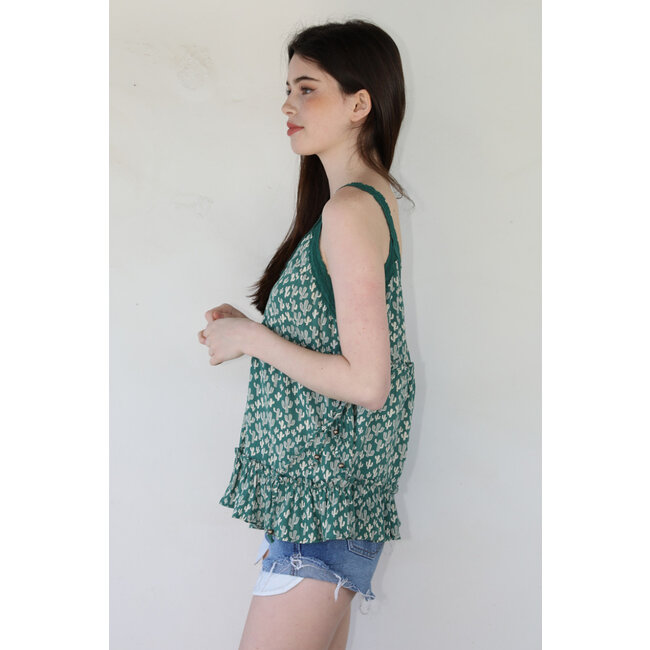 Angie Angie Deep V Cami With Lace (B2BB1)