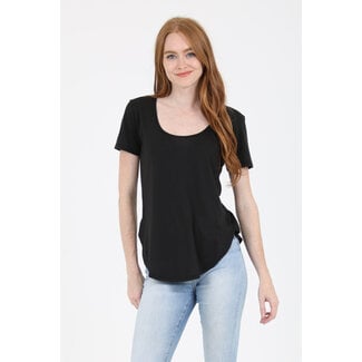 Angie Angie Scoop Neck Rounded Hem T-Shirt (X2AG8)