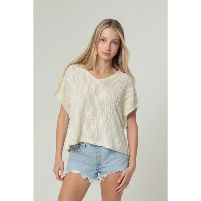 Angie Angie Slubby Metallic Threads V Neck Short Sleeve Knit Pullover (XHS86)