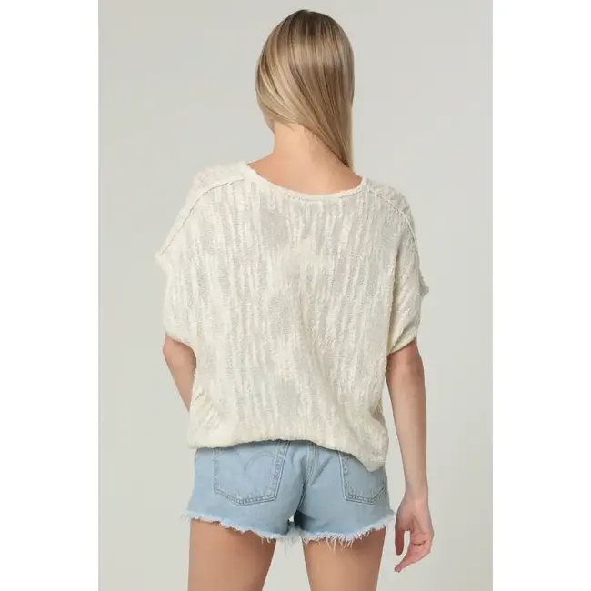 Angie Angie Slubby Metallic Threads V Neck Short Sleeve Knit Pullover (XHS86)