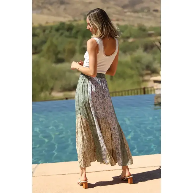 Angie Angie Maxi Skirt w Smocked Waistband (B6A91)