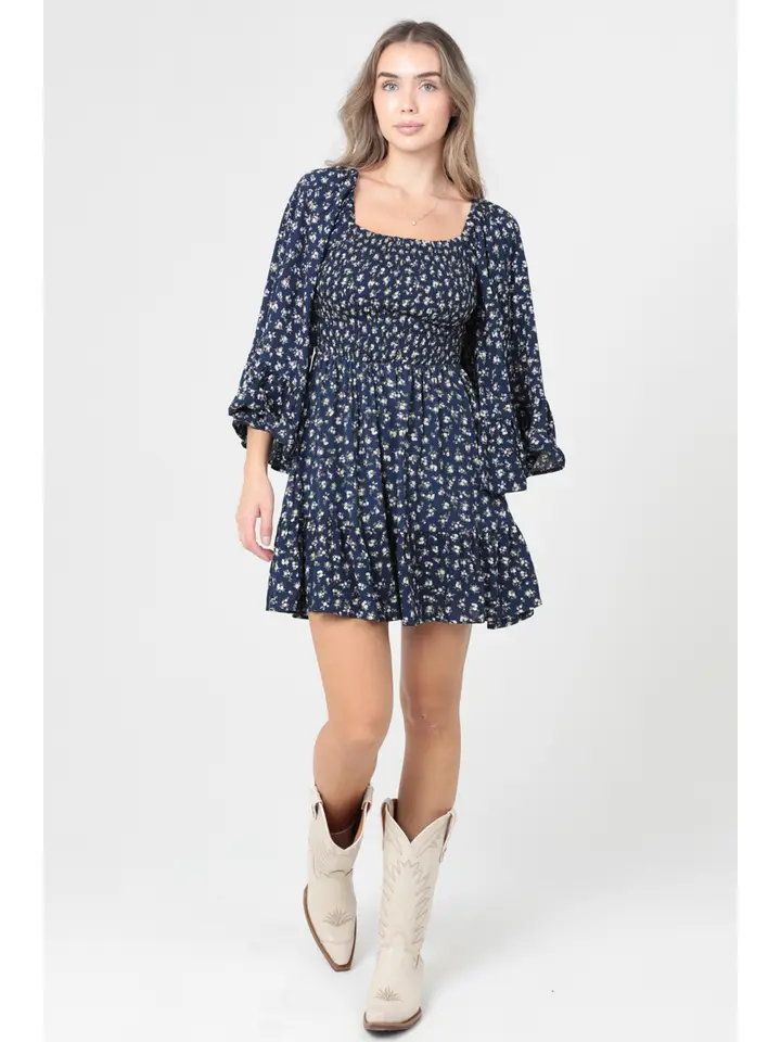 wide short dress Angie Wide Sleeve Short Dress (C4470)