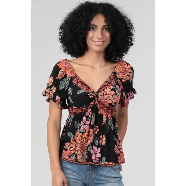 Angie Angie Twist front SS top(C2186)