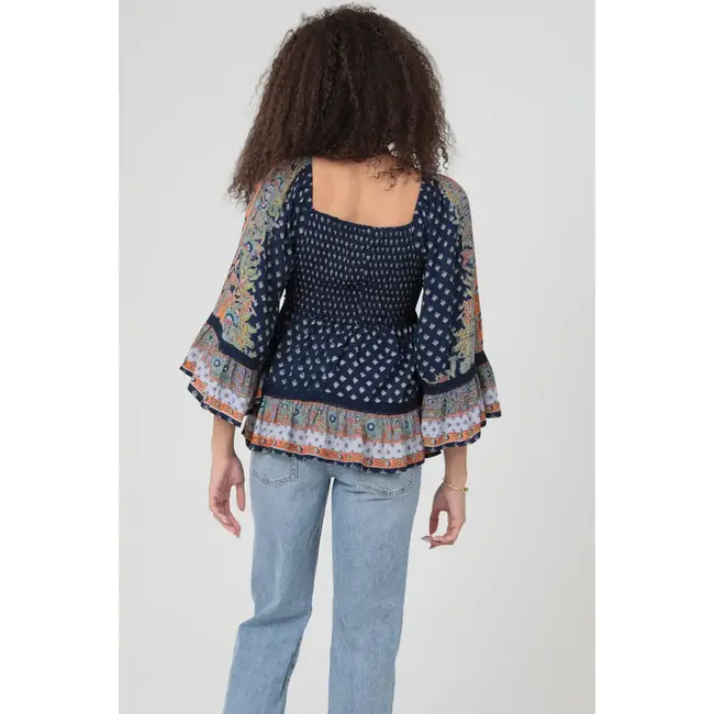 Angie Angie VNeck Wide Ruffle Hem LS Top (C2E00)