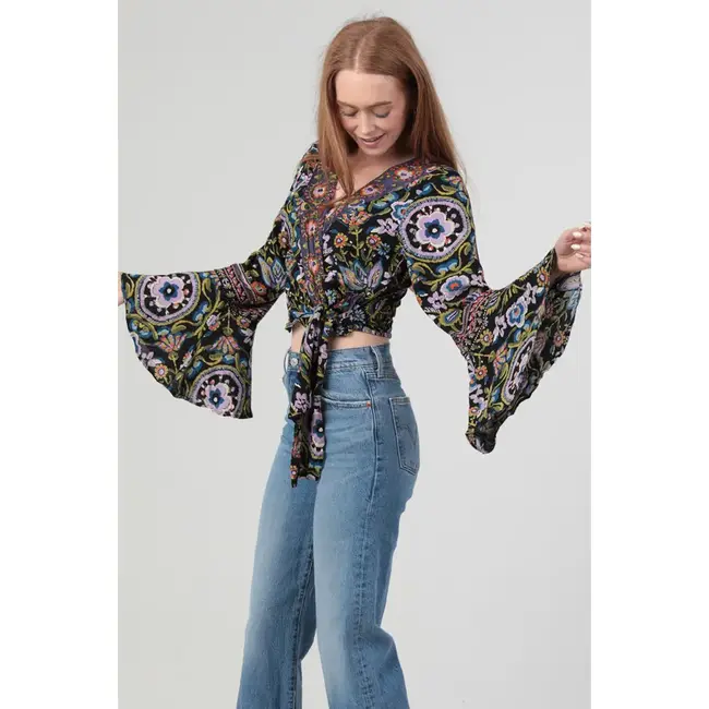 Angie Angie Top w/ Border Neckline (C2E02)