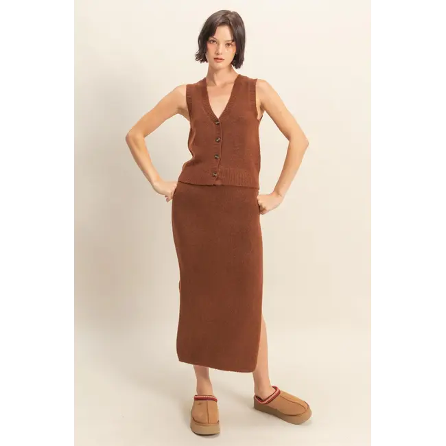Double Zero Double Zero Sweater Vest and Maxi Skirt Set (DZ25F134)