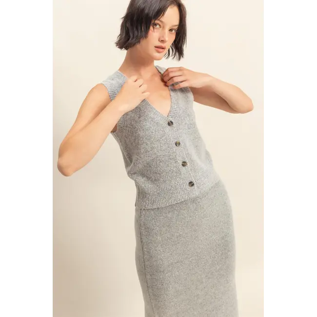 Double Zero Double Zero Sweater Vest and Maxi Skirt Set (DZ25F134)