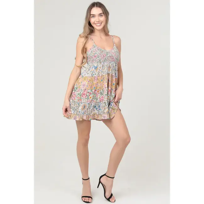 Angie Angie Smocked Bodice VNeck Dress(C4B28)