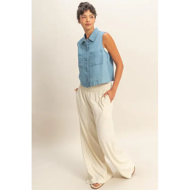 Double Zero Sleeveless Button-Up Top (DZ26C351)