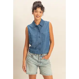Double Zero Double Zero Sleeveless Button-Up Top (DZ26C351)