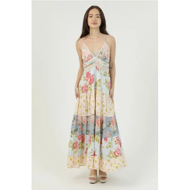 Angie Maxi Dress w/Lace Detail (C4D14)