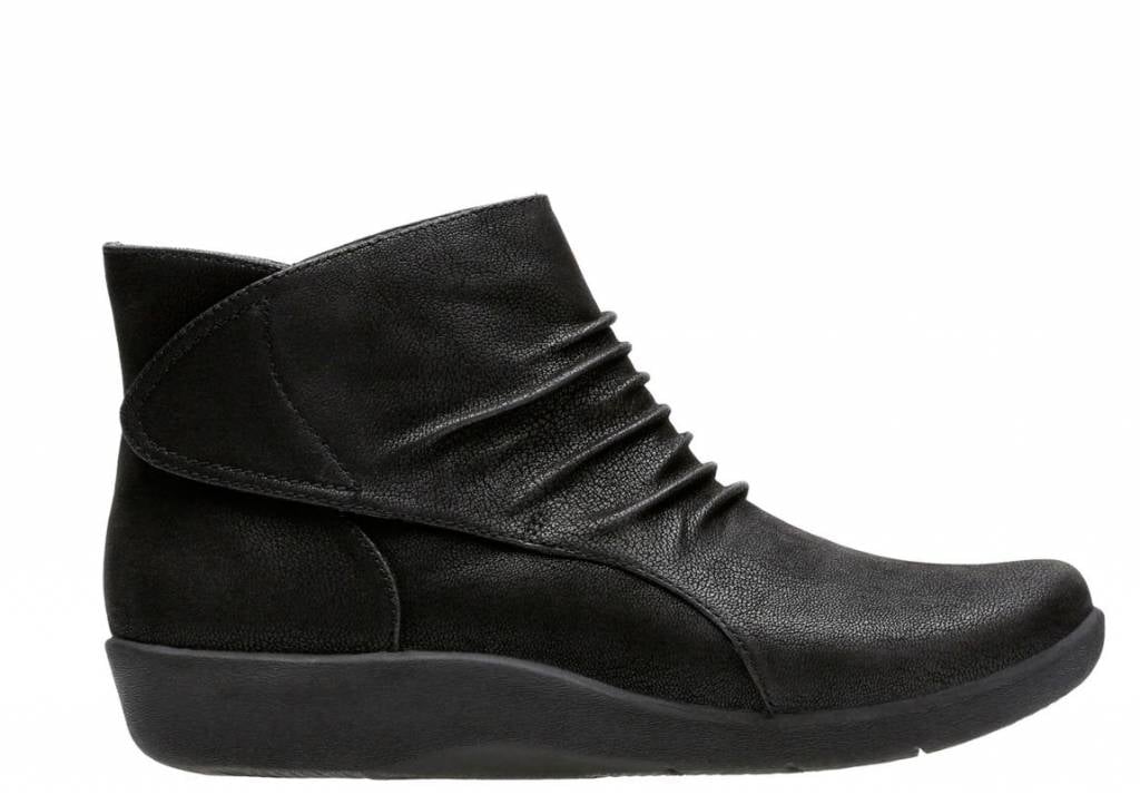 sillian sway boots clarks