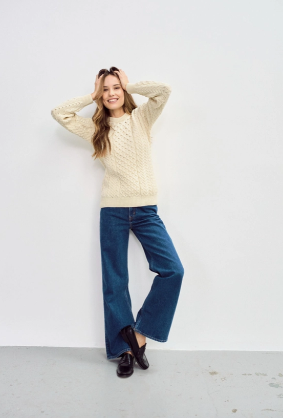 Aran Woollen Mills Inishmore Ladies Slim-Fit Aran Sweater, Cream