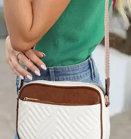 Thomas and Co. White Quilted Crossbody Bag