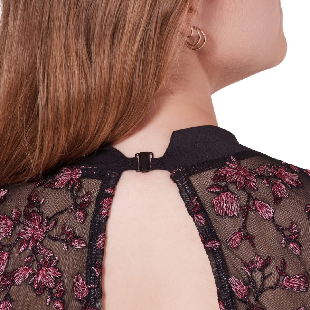 Capezio F12403W-Leotard Col Montant Orné de Motifs Romantiques