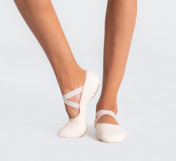Capezio 2038W-Hanami Leather Ballet Split Sole With 4 Way Stretch Neoprene Insert Adult