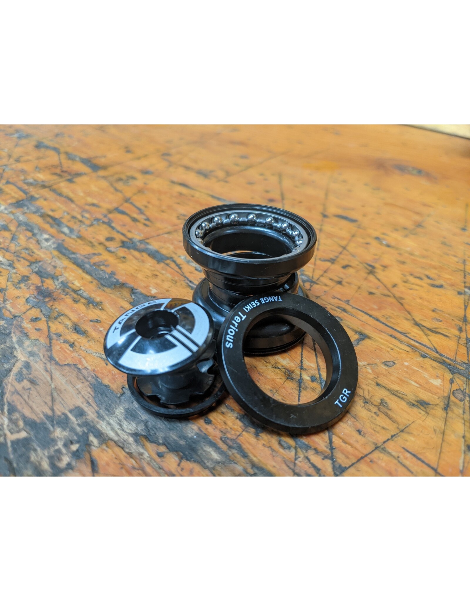 Tange-Seiki Tange STR Threadless, 1" Headset Black