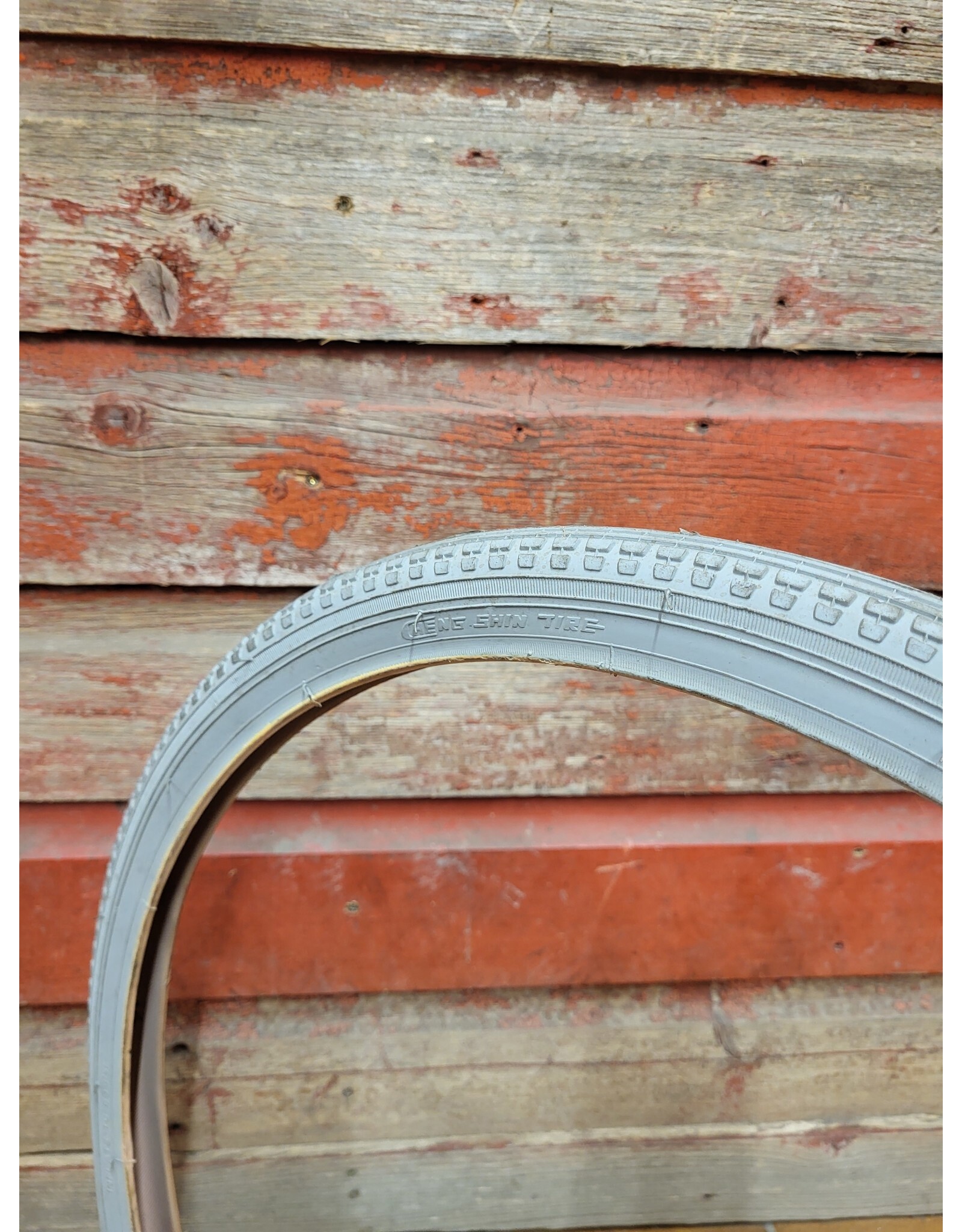 CST CST 22'' Tire 501x37mm Grey Non Marking Compound