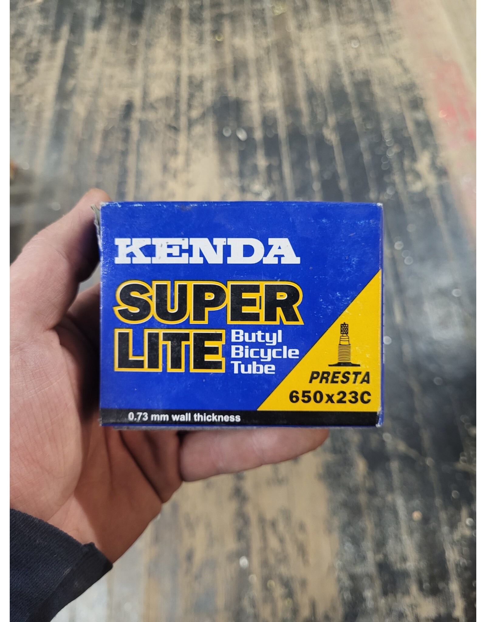 Kenda Kenda Super Lite Tube Presta Valve 33mm Stem 650C X 23-25mm