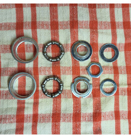 Basic American Bottom Bracket Fits 43mm Shell