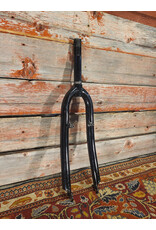 1 1/8" Threaded 26" Mountain Fork With Brake Posts Black 165mm Steerer