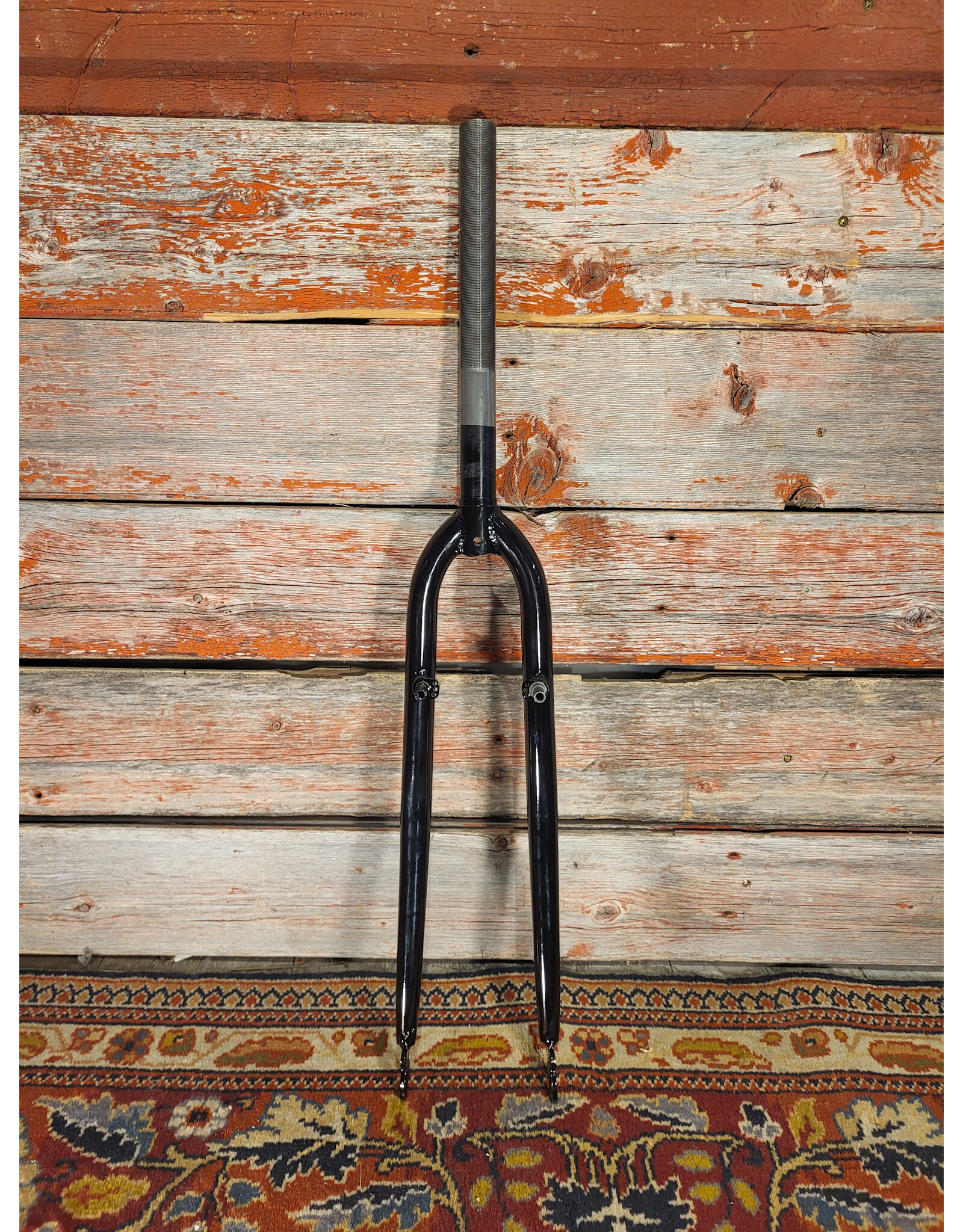 Generic 1" Threaded 700c Fork With Brake Posts Black