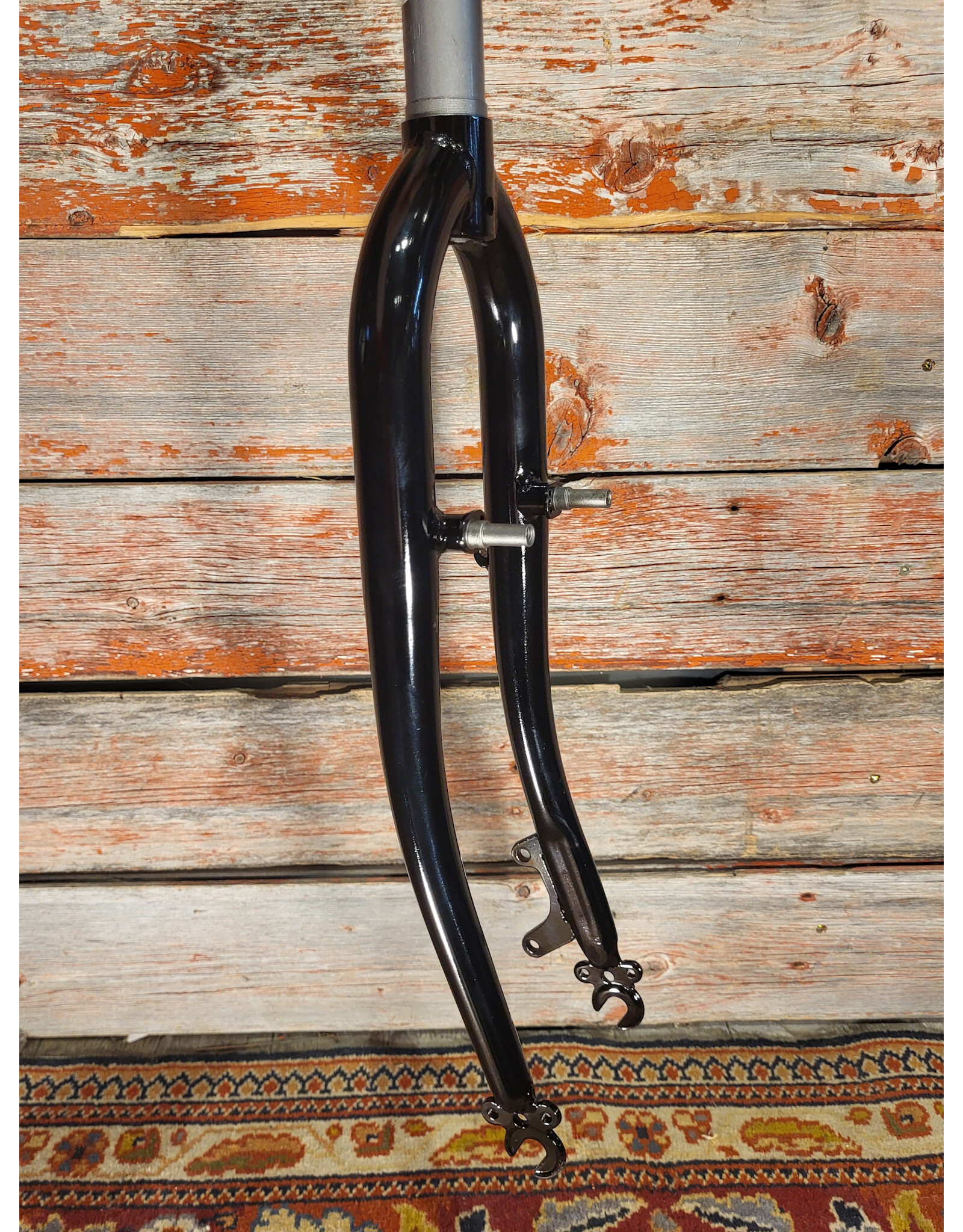 Generic 1 1/8'' Threadless 26" Fork With Brake Posts and Disc Tab