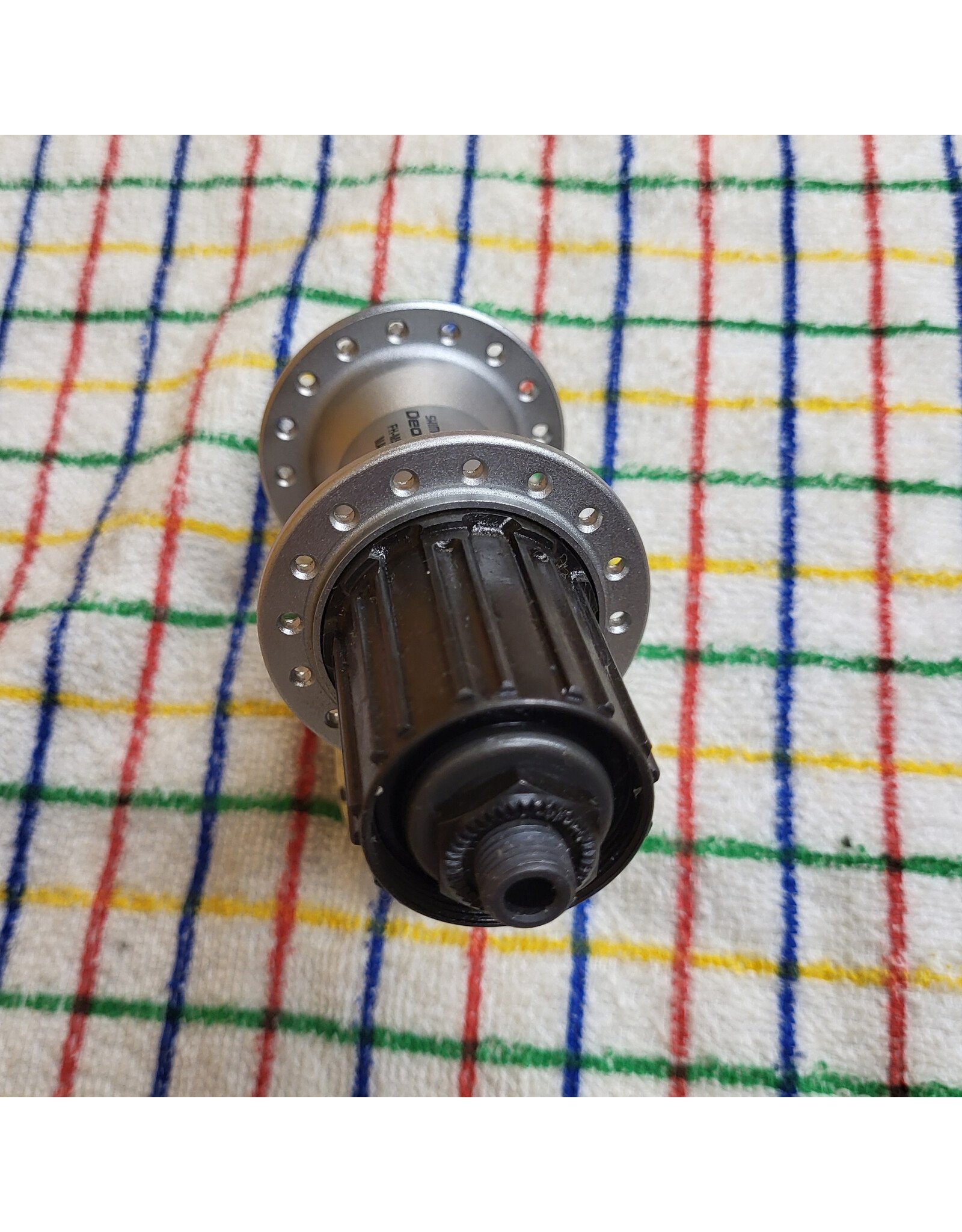 Shimano NOS Shimano FH-M585 Deore LX Center Lock Disc 32h Rear Hub