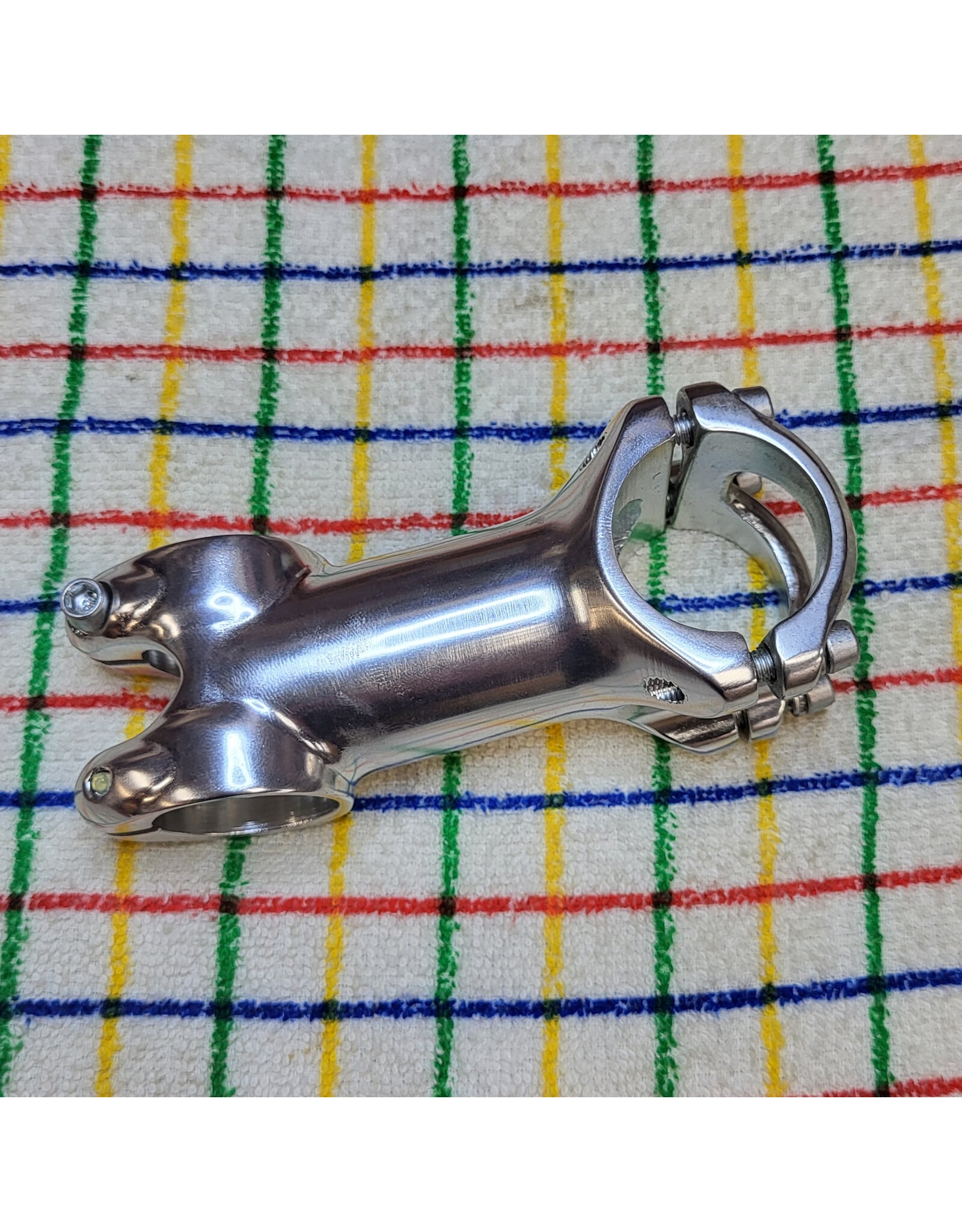 Basic Threadless Stem 31.8mm Clamp 7 Degrees 80mm Silver