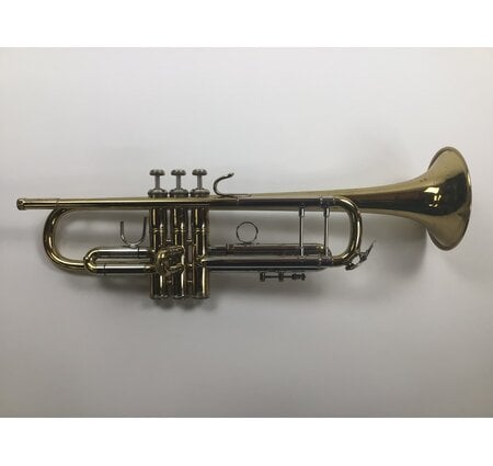 Used Bach 37 Bb Trumpet (SN: 245426)