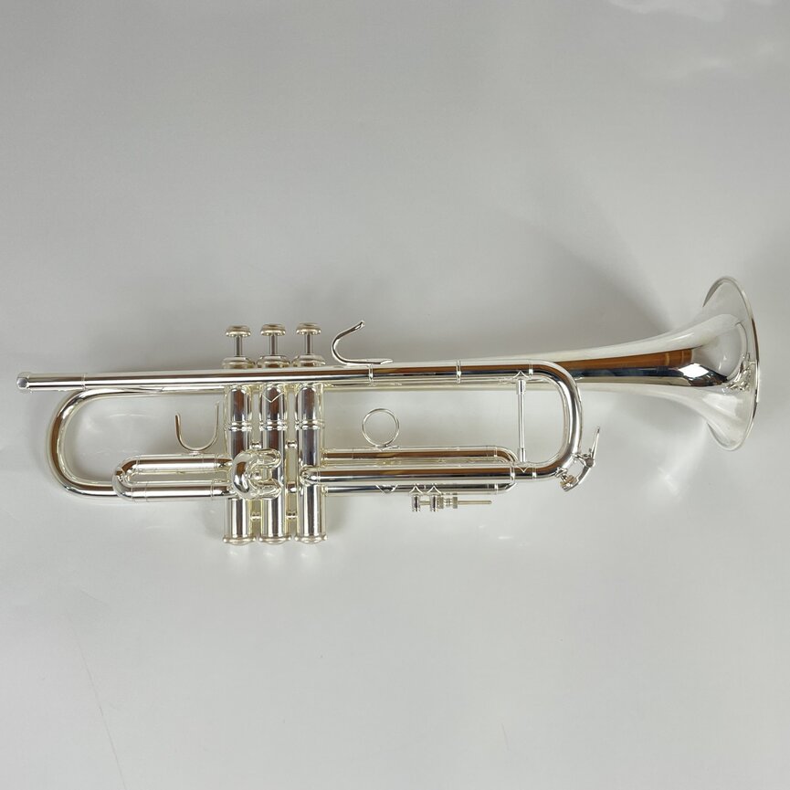 Demo Bach 180S37R Bb Trumpet (SN: 794159)
