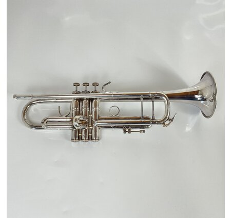 Used Bach 37 Bb Trumpet (SN: 384019)