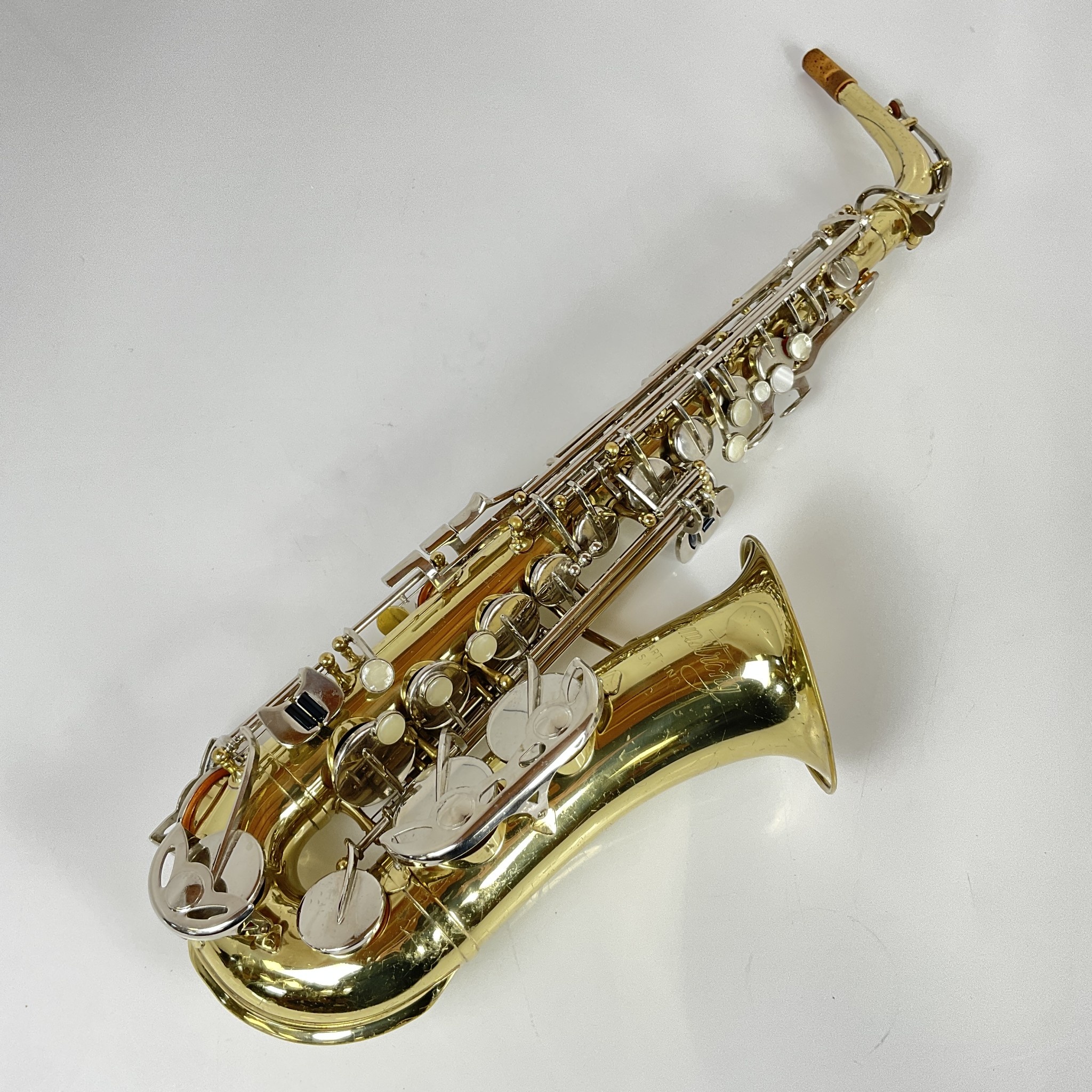 Armstrong Used Armstrong Eb Alto Saxophone (SN: 29 12447