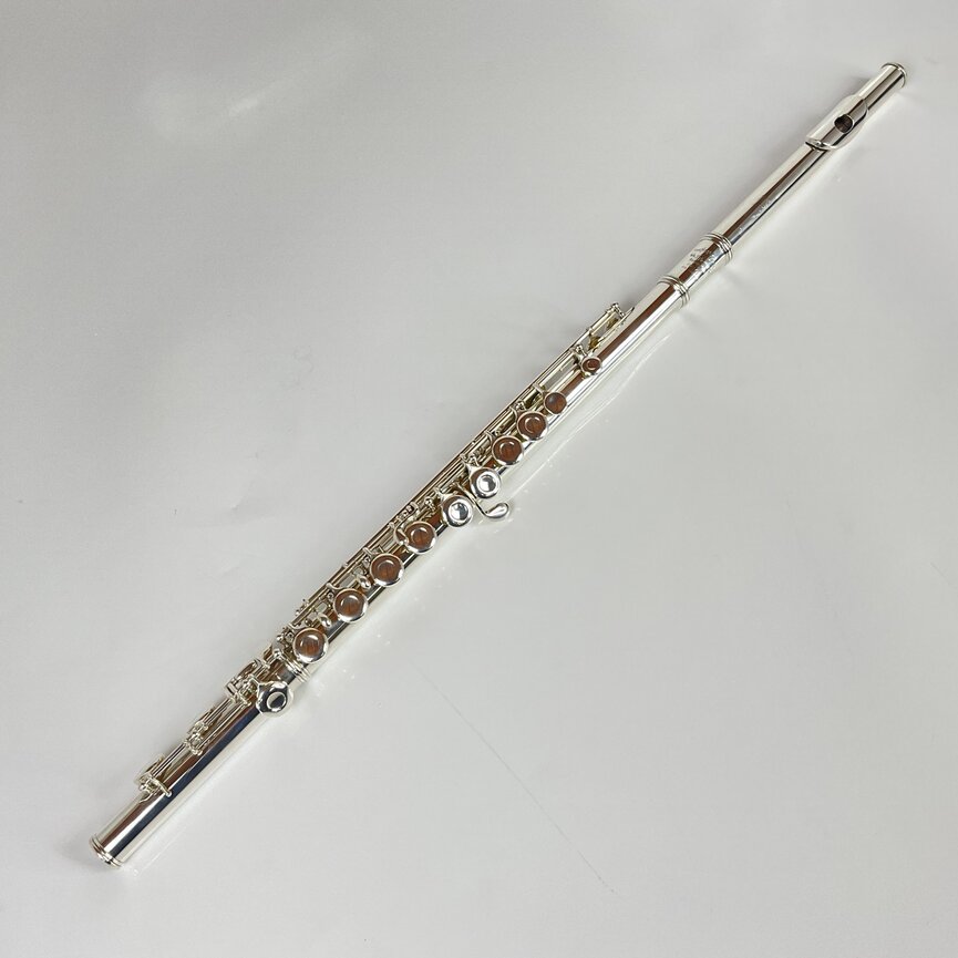 Used Haynes Regular Model Flute (SN: 18717)