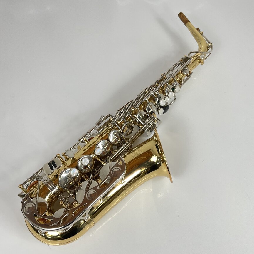 Used Bundy Eb Alto Saxophone (SN: AS10070067)
