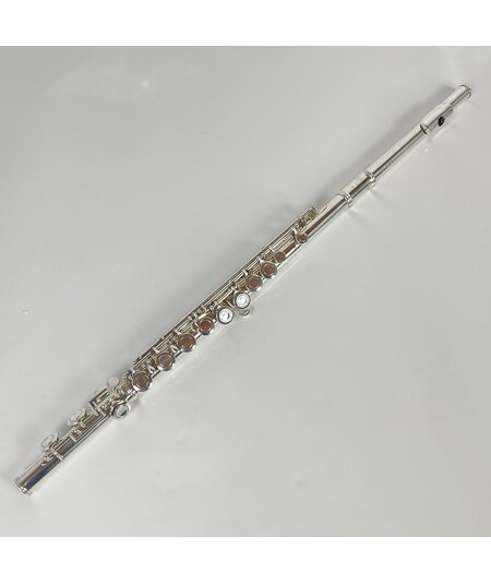 Used Selmer FL-302 Student Flute (SN: 8049692)